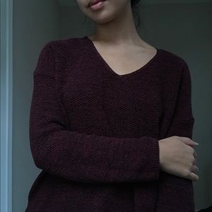 MAROON KNIT V NECK SWEATER